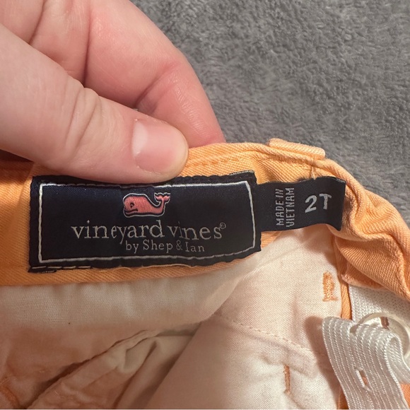 Vineyard Vines Toddler Orange Shorts With Blue Whale Pattern Size 2T - Picture 7 of 8